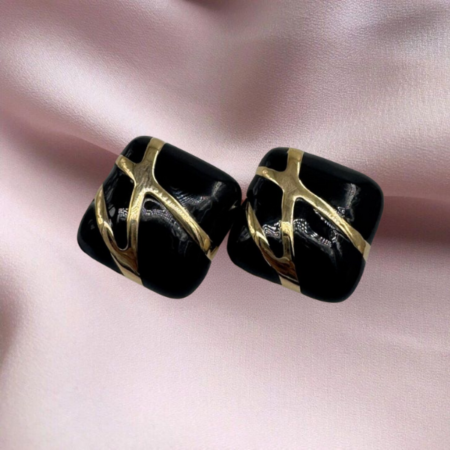 Elegant Black and Gold Square Earrings – Statement Accessories for Every Occasion