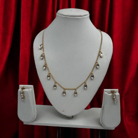 Elegant Brass Kundan Necklace Set