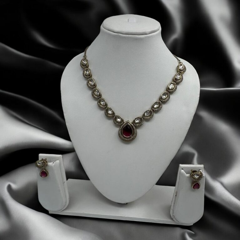Luxurious Brass Metal Necklace Set with Matching Earrings – Perfect for Every Occasion